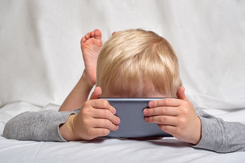 drkmh Physical and Mental Impact of Excess Screen Time